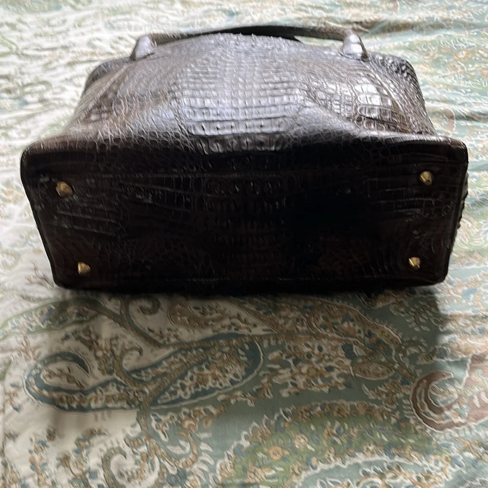 W.H.Petronela genuine crocodile skin purse - Picture 2 of 8